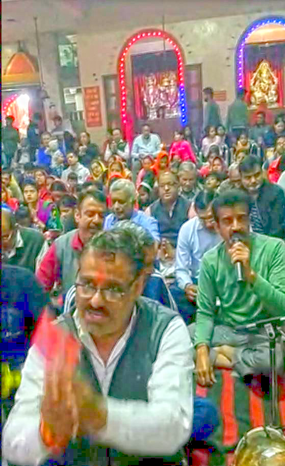 praveen + bhushan ji हनुमान चालीसा और शिव भजनों का सुन्दर अनुप्रयोग